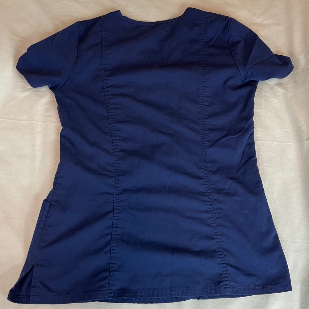 Bundle of Two Women’s Scrubs Top Size: XS - Picture 6 of 8